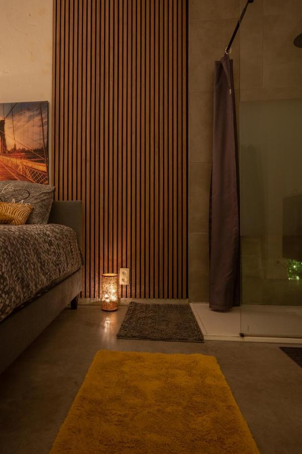Garden Suite In City Center Antwerpen Bagian luar foto