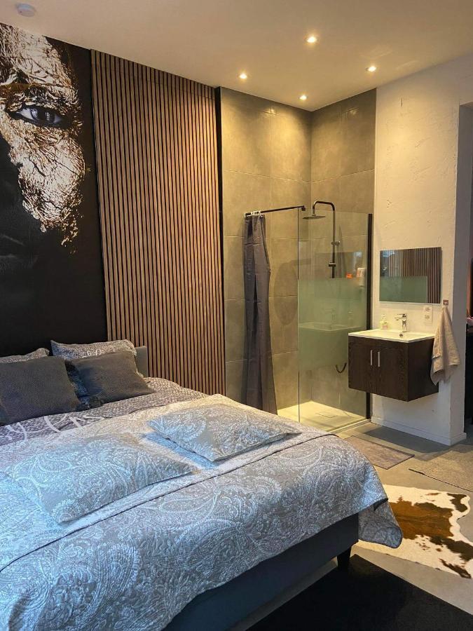 Garden Suite In City Center Antwerpen Bagian luar foto